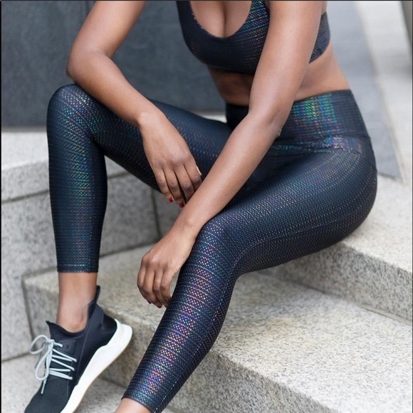 SPANX Pants - Spanx Booty Boost Active 7/8 Leggings